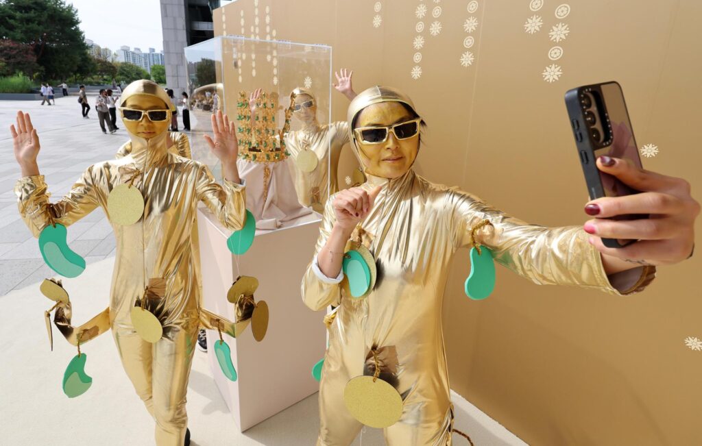 How Korea’s national museum turned ancient artifacts into cosplay sensation