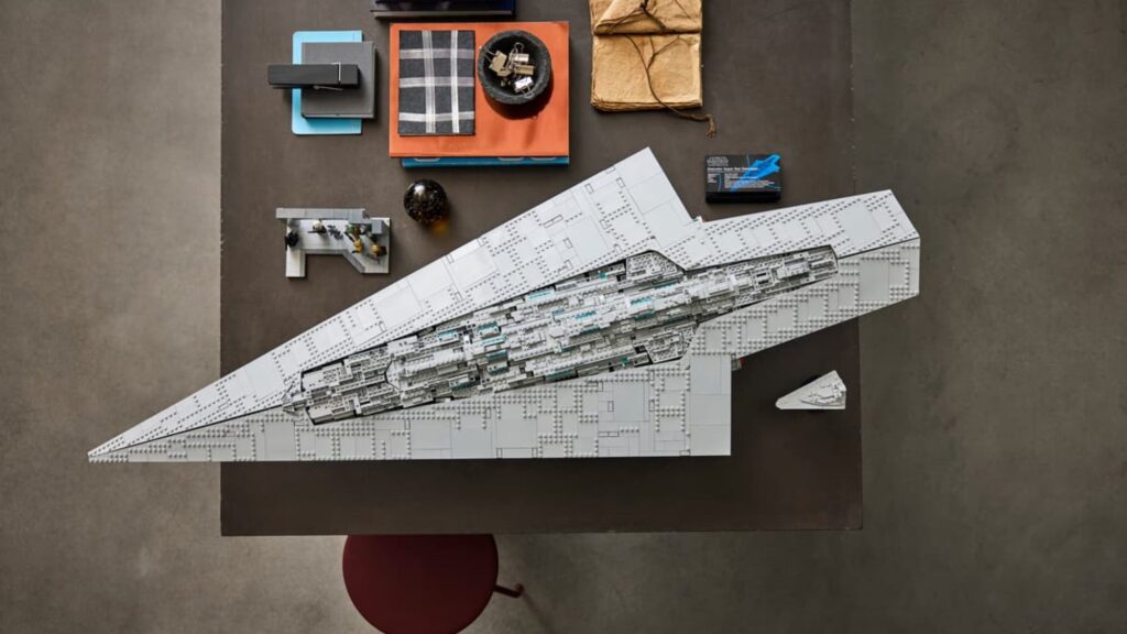 LEGO Debuts New Star Wars UCS Executor Super Star Destroyer