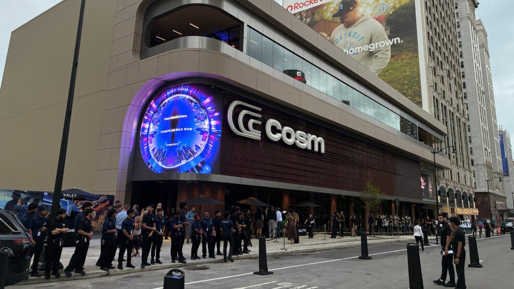 Cosm aims to dazzle Detroit sports fans with tech and comfort Cosm aims to dazzle Detroit sports fans with tech and comfort