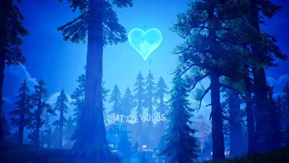 The heart-shaped moon from Kingdom Hearts glows in the night sky above the Battlewoods.