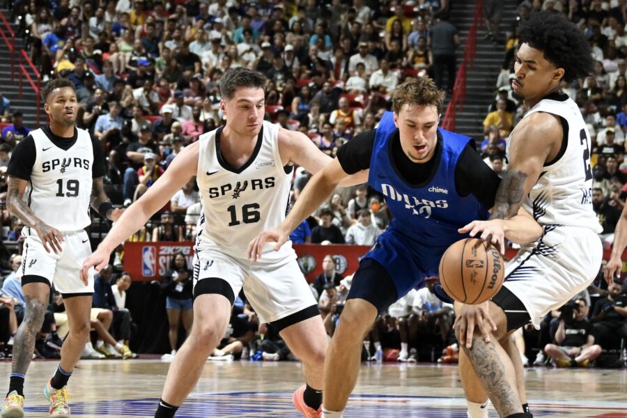Hornets Sign Kyle Mangas, Waive Townsend Hornets Sign Kyle Mangas, Waive Townsend