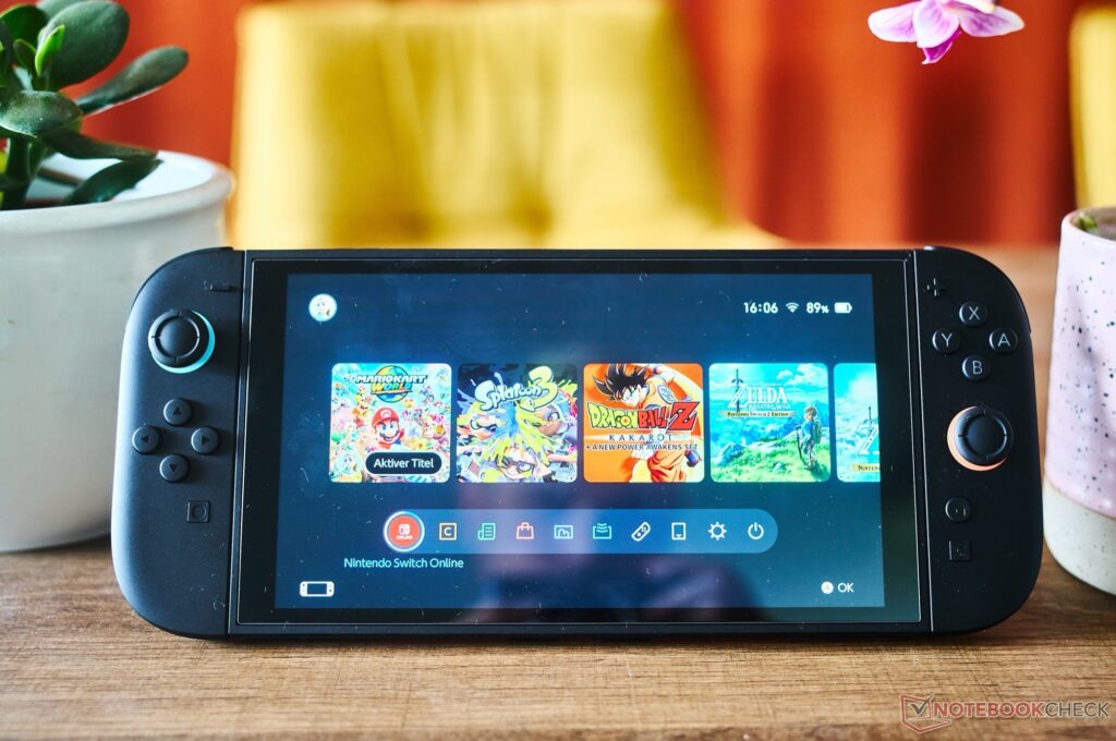 How to identify the Nintendo Switch 2 with a removable battery