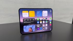 iPhone Duo Becomes the Heaviest Wide Foldable Phone, Here's the Comparison