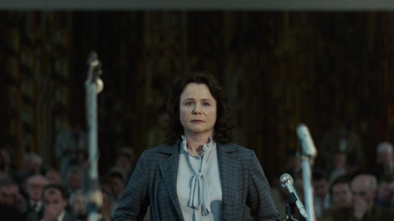 Ulana standing in the witness stand on Chernobyl S1E5