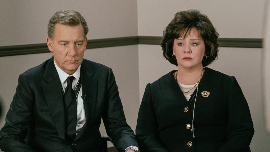 Melissa McCarthy & Clive Owen Star in First Look Photo of Netflix’s New ‘The Murder of JonBenét Ramsey’ Limited Series