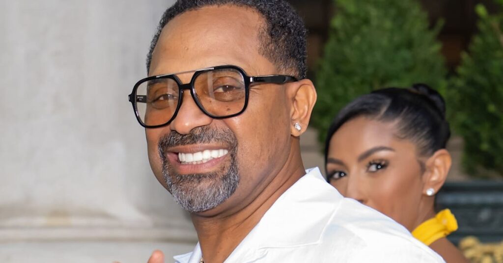 Mike Epps Returns to Indianapolis McDonald’s Drive