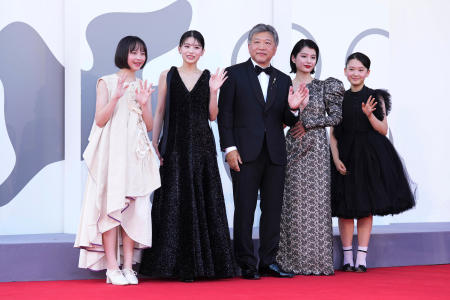 Japanese filmmaker Kore-eda brings beloved manga tale of friendship to Venice Japanese filmmaker Kore-eda brings beloved manga tale of friendship to Venice