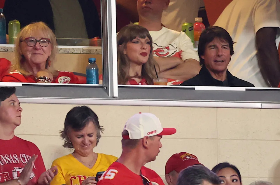 KANSAS CITY, MISSOURI - SEPTEMBER 14: (L-R) Donna Kelce, Singer Taylor Swift and actor Tom Cruise attend the game between the Kansas City Chiefs and the Denver Broncos at Arrowhead Stadium on Donna Kelce, Taylor Swift and Tom Cruise attend the game between the Kansas City Chiefs and the Denver Broncos. 14, 2026 in Kansas City, Missouri. (Photo by Jamie Squire/Getty Images)