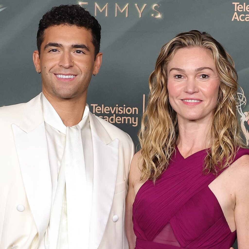 DWTS ‘ Julia Stiles & Ezra Sosa Tease “Piping Hot” Tea From Rehearsals