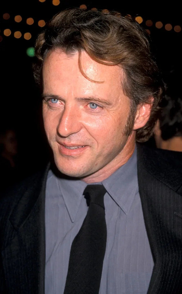 <p>17. Picturing a <strong>Gary Cooper </strong>type for officer Gary Hallett, the filmmaker "wanted someone who had that vibration of being good and honest and decent," producer <strong>Denise Di Novi</strong> said, which are the qualities <strong>Aiden Quinn</strong> exuded. So much so, in fact, that even Bullock's mom noted it. </p><p>"My mom said something about Aiden, which is absolutely spot on," Bullock recalled. "'You look at Aidan and the man comes with an incredible amount of integrity.' He does and you see that in his eyes."</p><p>18. But one of Dunne's biggest concerns was making sure viewers would root for Sally and Hallett to get together.</p><p>"It's very difficult to pull off being the guy who shows up halfway through the movie who is going to be the love interest," Dunne explained. "It was always something that worried us. But he's the breath of fresh air that walks through the door."</p><p>19. In one of her first major roles, <a href="https://www.eonline.com/news/evan_rachel_wood" target="_blank"><strong>Evan Rachel Wood</strong></a> plays Sally's daughter Kylie, while<strong> <a href="https://www.eonline.com/news/camilla_belle" target="_blank">Camilla Belle</a> </strong>appears as a younger version of Bullock. </p>