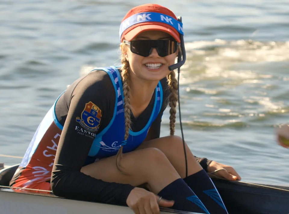 Crew Girl, Miku Martineau