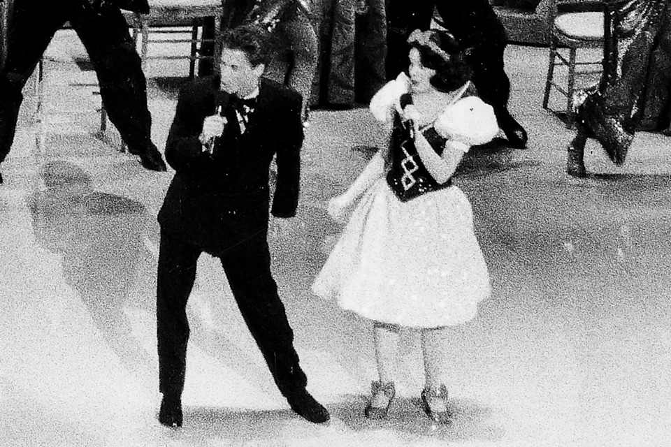 Rob Lowe and Snow White at the 1989 Academy AwardsCredit: Randy Leffingwell/Los Angeles Times via Getty