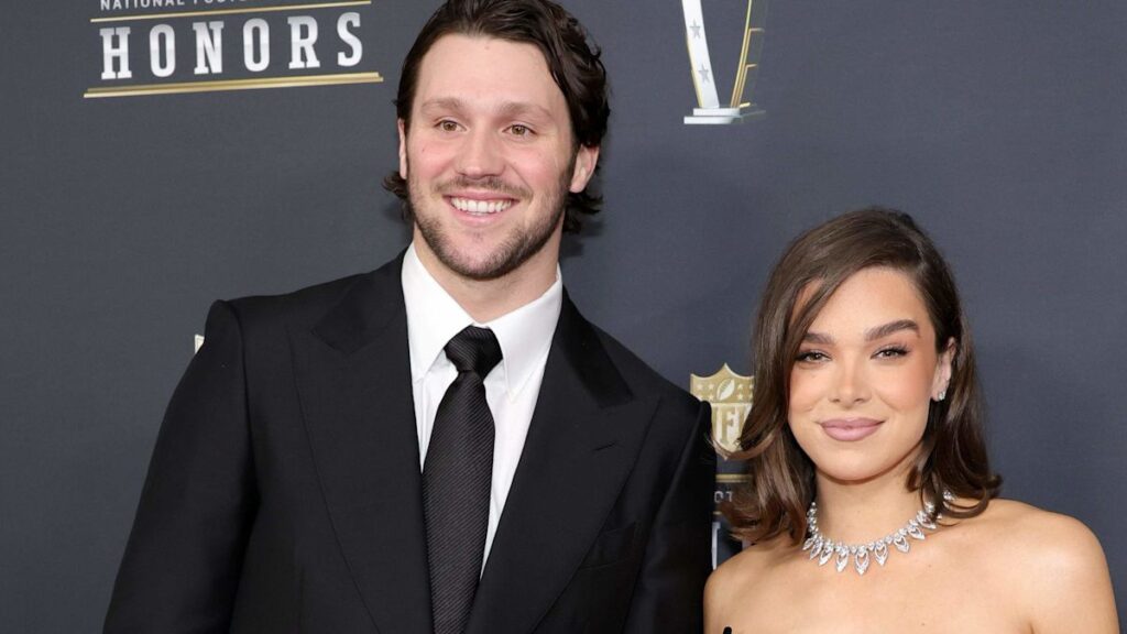 Josh Allen’s Wife, Hailee Steinfield, Announces Difficult Personal News Before Chargers