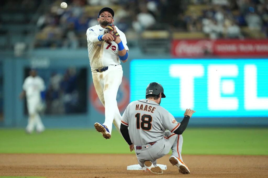 How to watch Giants vs Dodgers: Live stream MLB, TV channel How to watch Giants vs Dodgers: Live stream MLB, TV channel