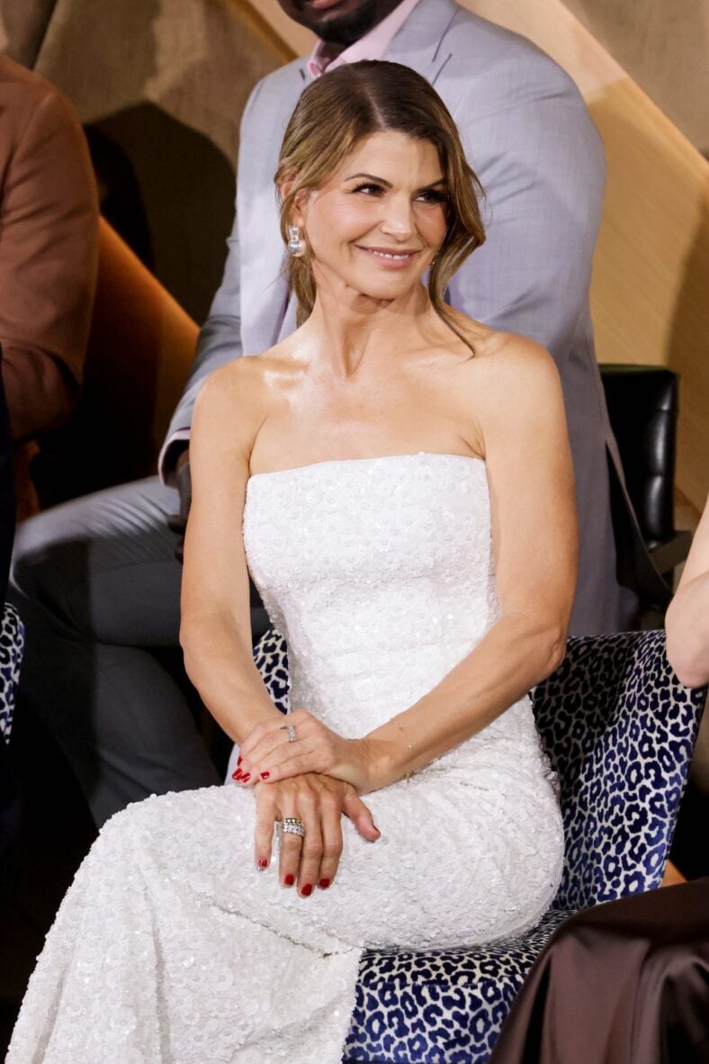 Lori Loughlin returns to Instagram