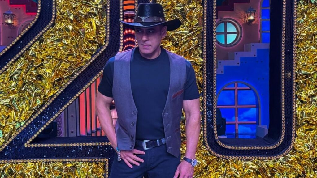 Watch: Angry Salman Khan schools paparazzi on Bigg Boss 20 sets Watch: Angry Salman Khan schools paparazzi on Bigg Boss 20 sets