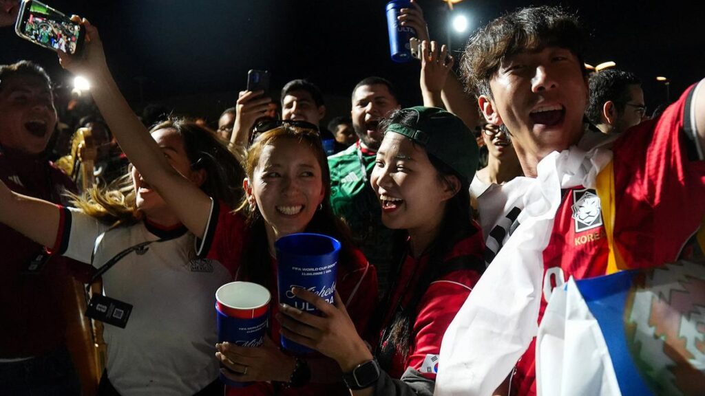 Why we should embrace fair-weather fandom