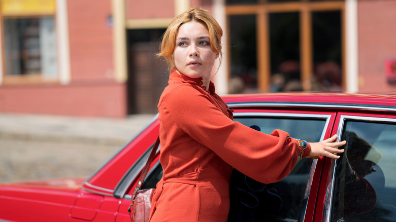 Charlie getting out of a car on The Little Drummer Girl