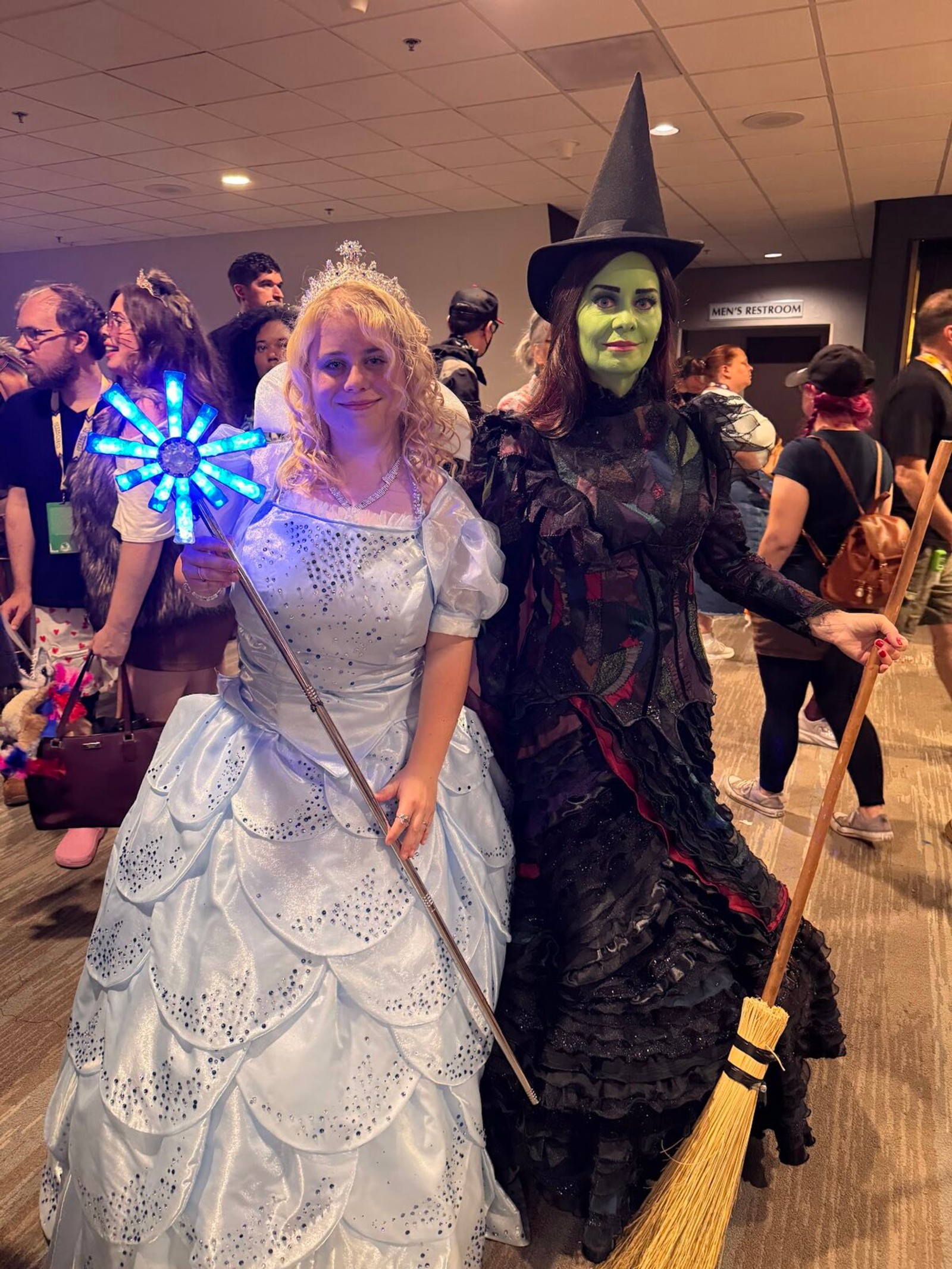 Photos: Dragon Con Gets the Broadway Treatment with Theatre-Inspired Cosplay — photo 3 of 34