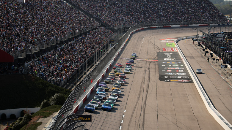Drivers on the Darlington Raceway in March 2026