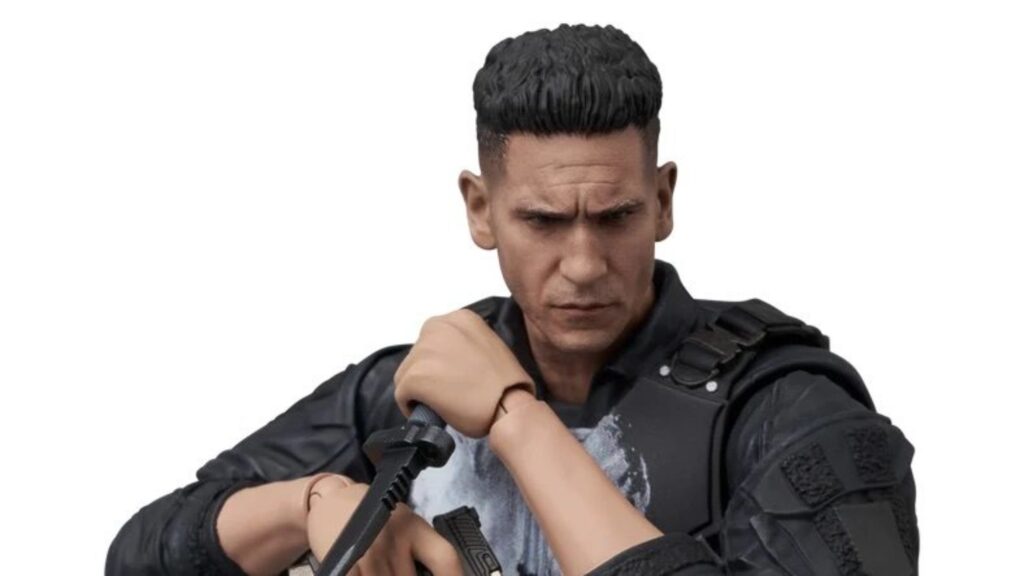 MAFEX Takes Aim with New Punisher Figure from Daredevil: Born Again
