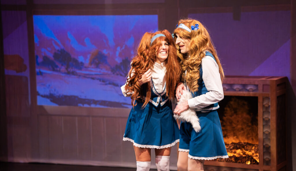 Cinderella at Théâtre de la Madeleine: a manga