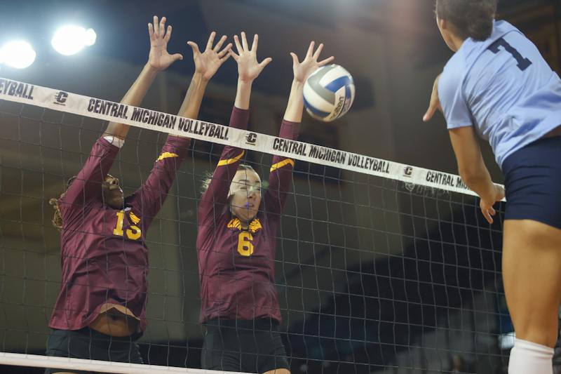 CMU volleyball drops two games against Bowling Green CMU volleyball drops two games against Bowling Green