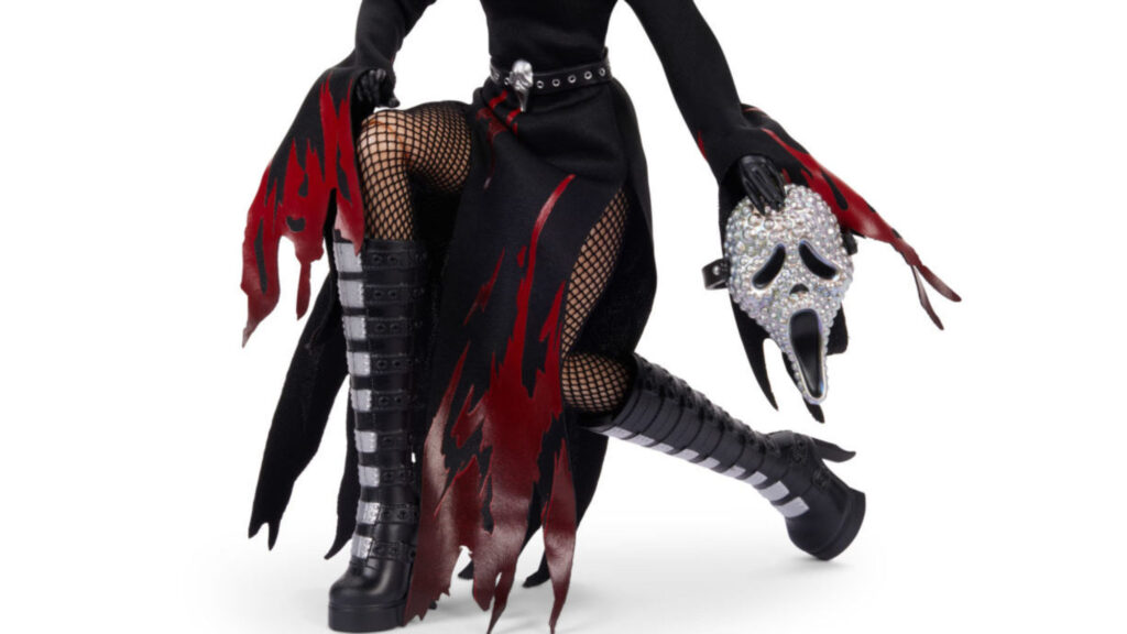 Ghostface Gets Glam with Exclusive Doll Haus of Dread Bling Edition Ghostface Gets Glam with Exclusive Doll Haus of Dread Bling Edition