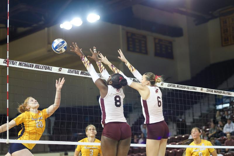 Chippewas fall in five sets to Kent State Chippewas fall in five sets to Kent State