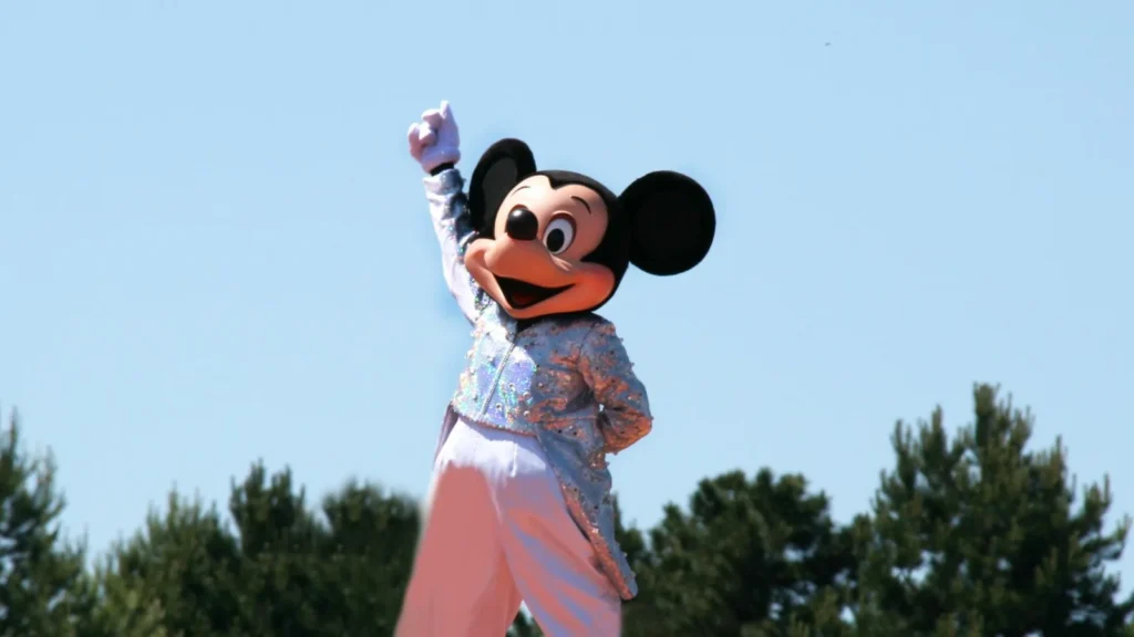 Disneyland Resort adds vending machines for collectible pins
