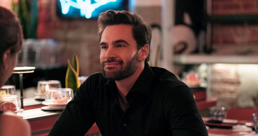 Tom Bateman Has Some Ideas for Fanfiction