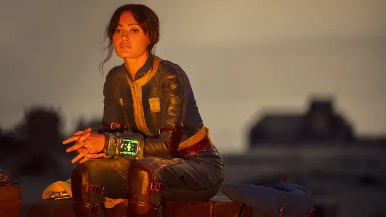Ella Purnell as Lucy in Fallout