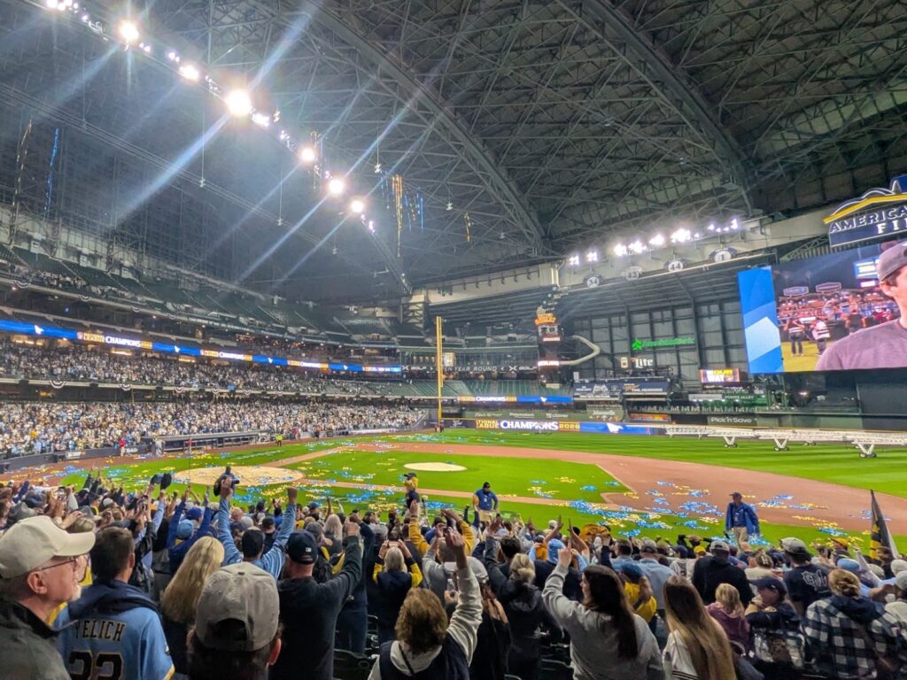 A long ball list of Brewers World Series watch parties
