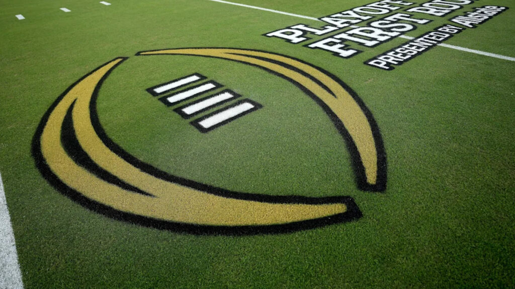 College football has never been more chaotic — and its fans are losing their minds because of it College football has never been more chaotic — and its fans are losing their minds because of it