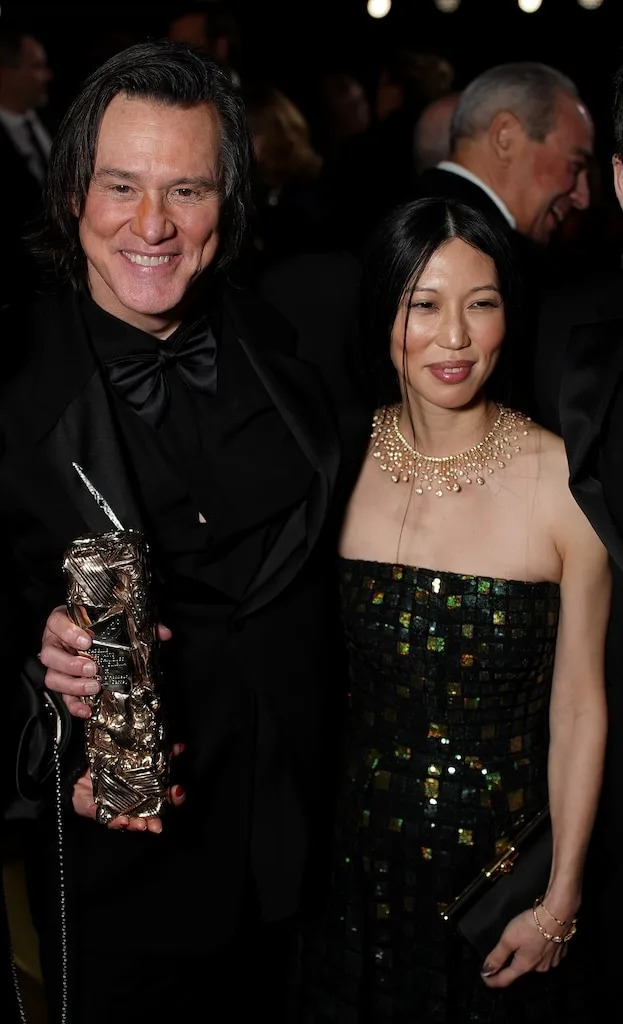 Jim Carrey, Min Ah