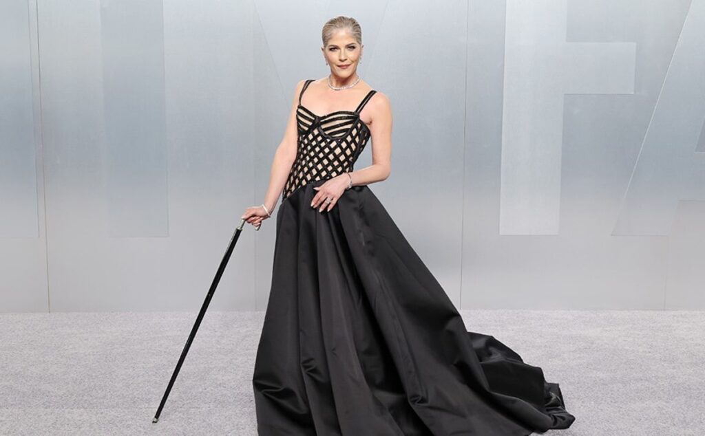 Selma Blair Breaks Silence on Airplane Incident With Tearful Apology