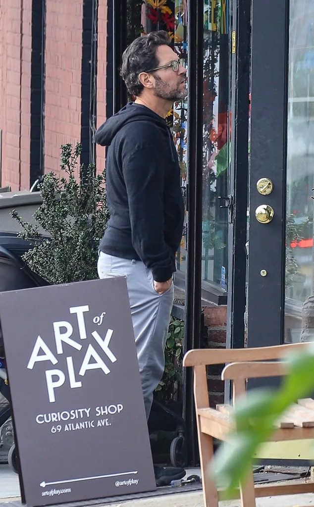 Paul Rudd Checks Out Art of Play Store After Kelly Clarkson Feud
