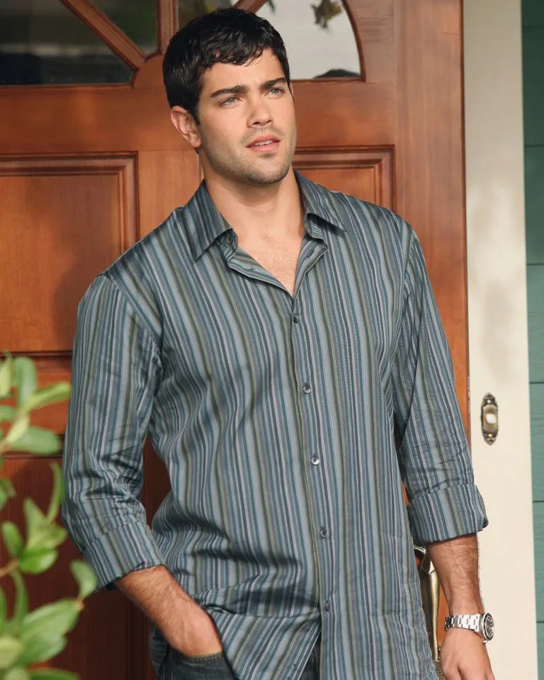 Jesse Metcalfe on "Desperate Housewives"Credit: Danny Feld/Disney General Entertainment Content via Getty