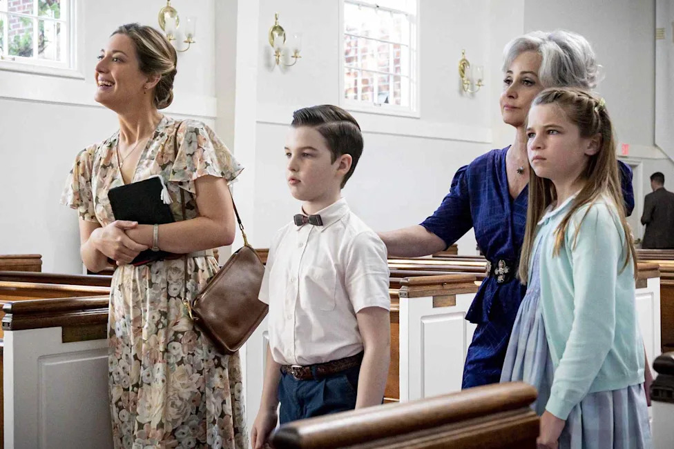 Zoe Perry, Iain Armitage, Annie Potts, and Raegan Revord on 'Young Sheldon'Credit: Everett