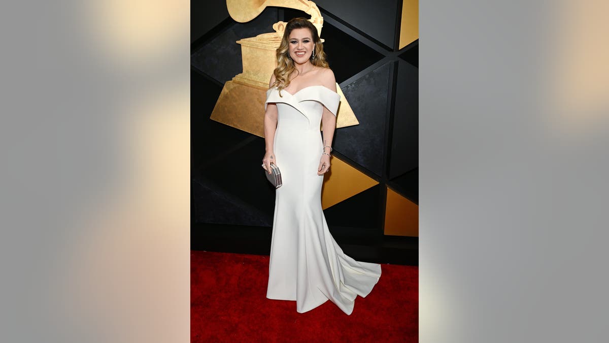Kelly Clarkson attends the 66th GRAMMY Awards at Crypto.com Arena.