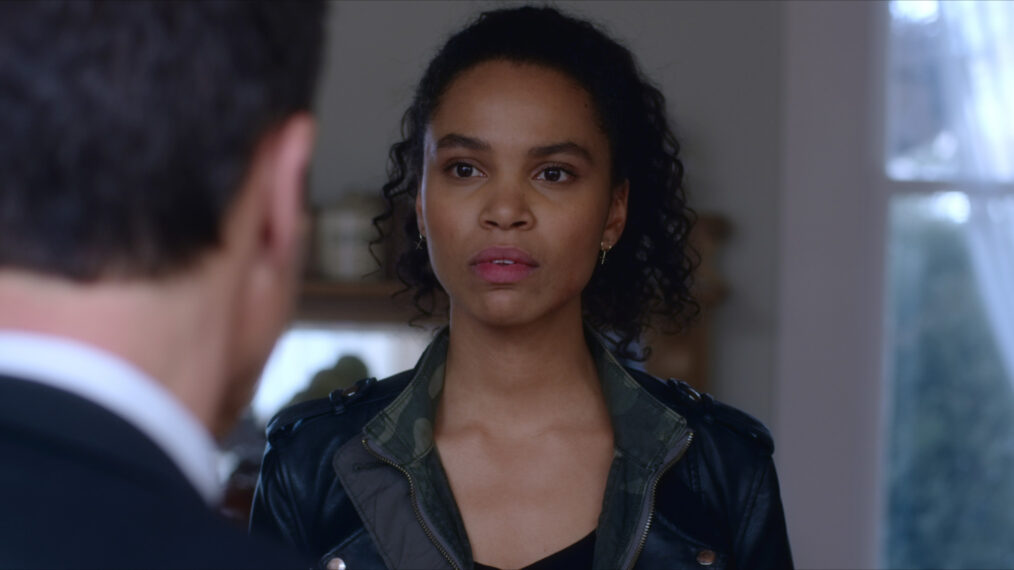 Nesta Cooper as Carly Shannon in ‘Travelers’